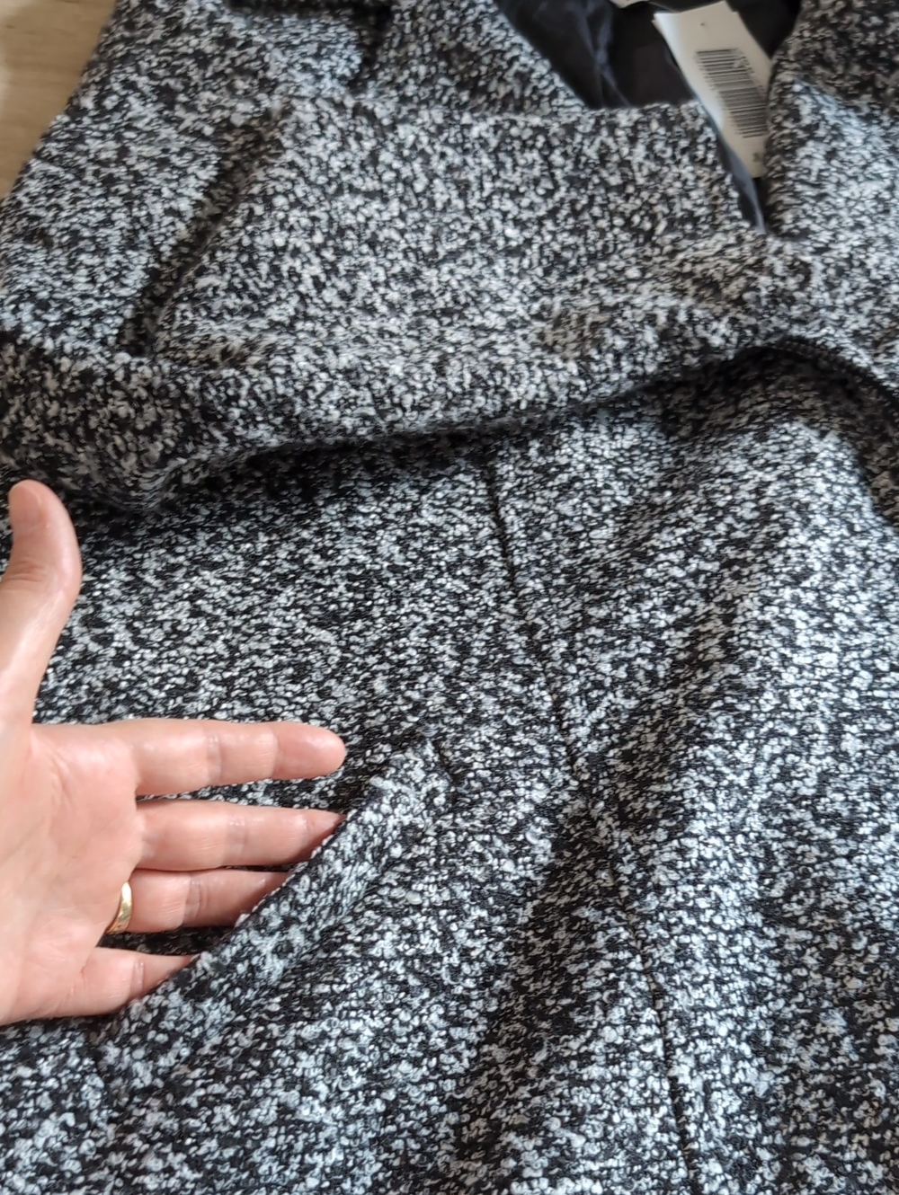 Coat - Picture 12 of 13